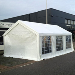 Partytent  3 x 3 meter €45,00