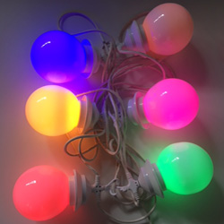 6 grote bollen met gekleurde LED-Lampen €12,00